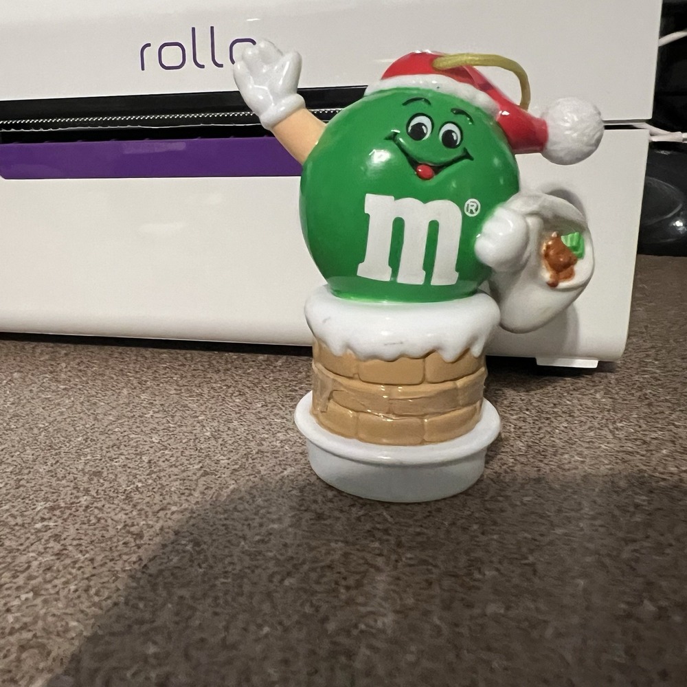 M&M Mars 1993 Ornament Going Down The Chimney Santa's Helper Plastic 3 Inches